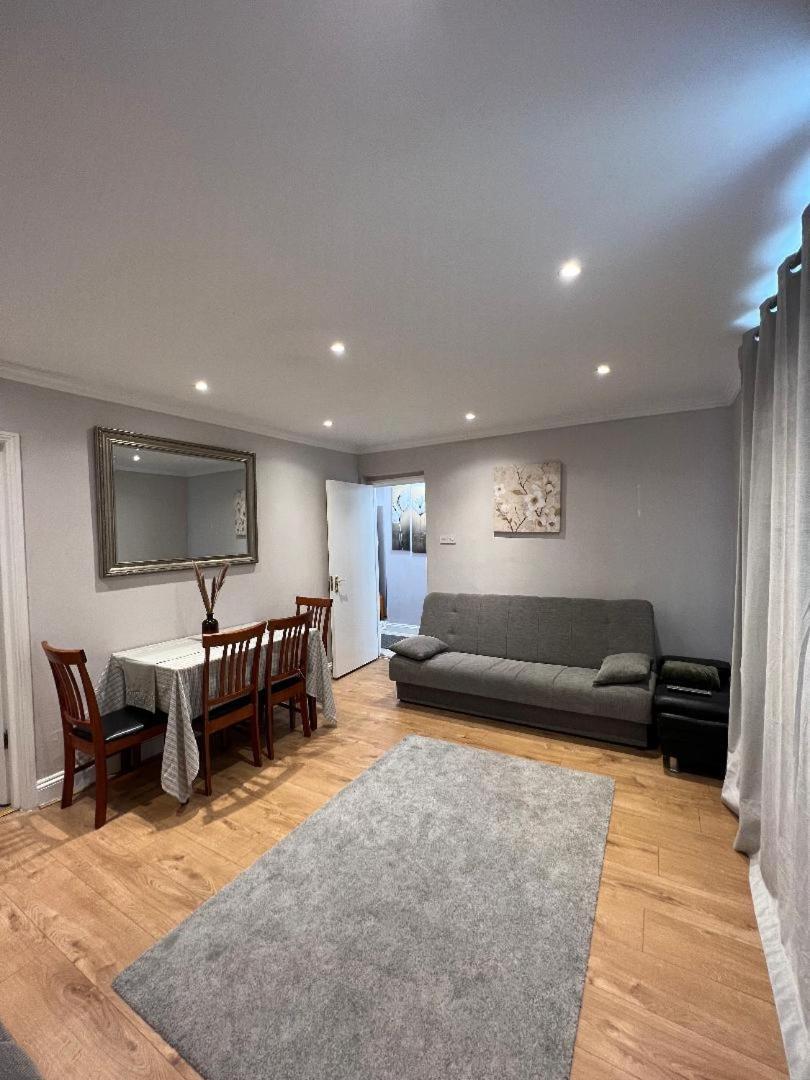 London Property Apartments For Up To 6, Next To Big Ben & London Eye Eksteriør bilde