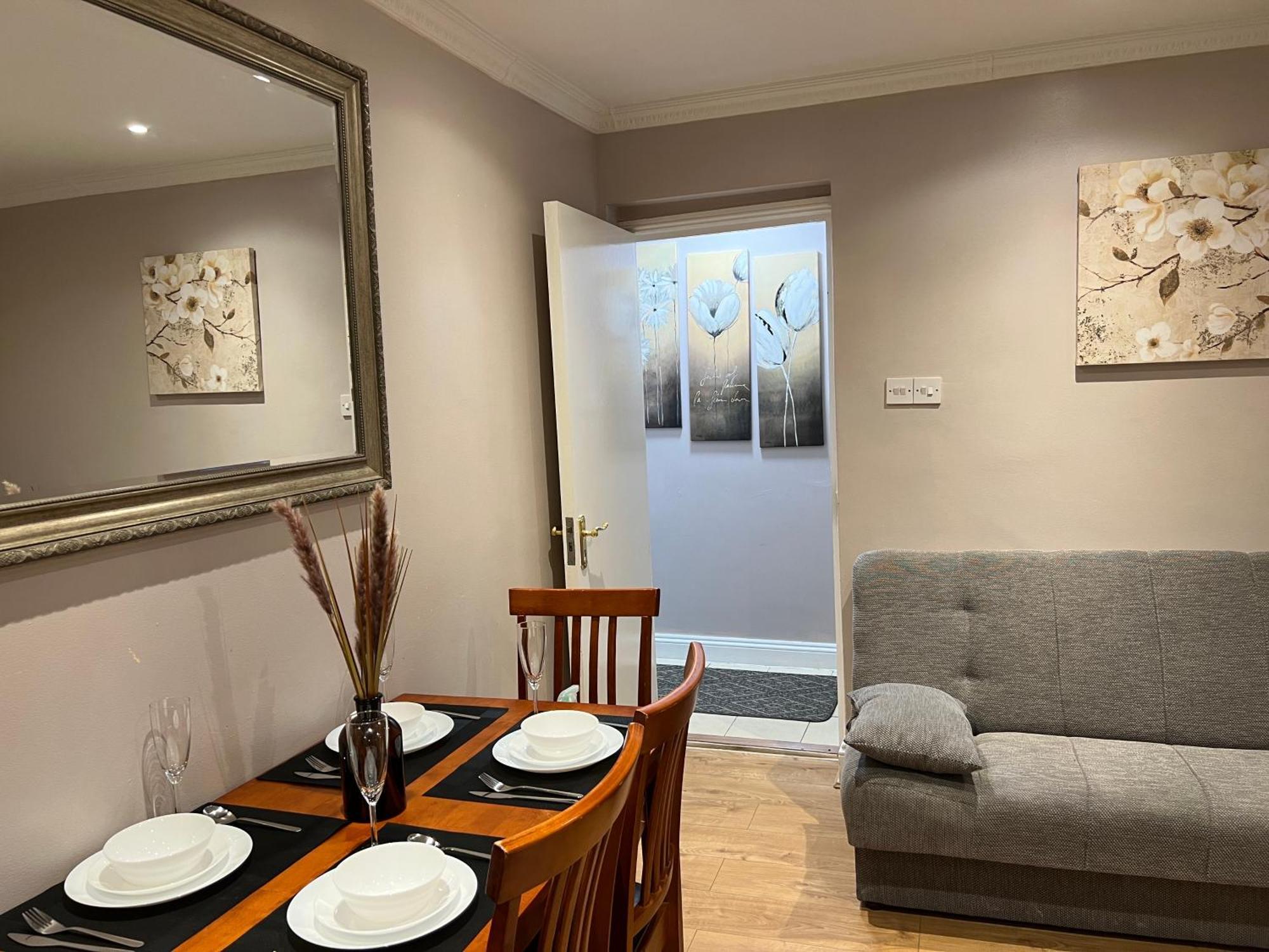 London Property Apartments For Up To 6, Next To Big Ben & London Eye Eksteriør bilde