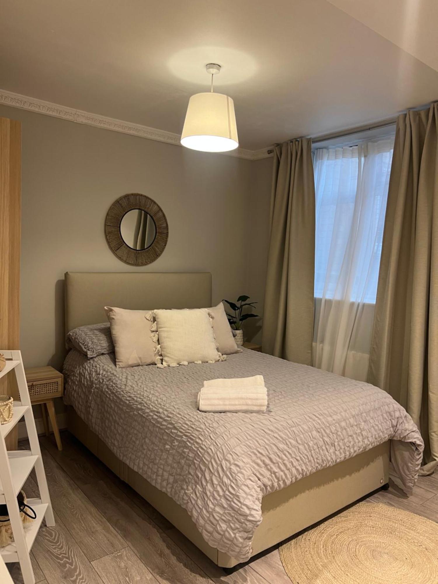 London Property Apartments For Up To 6, Next To Big Ben & London Eye Eksteriør bilde